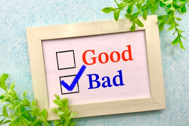 GOODとBADの文字列があり、BADにチェックマーク